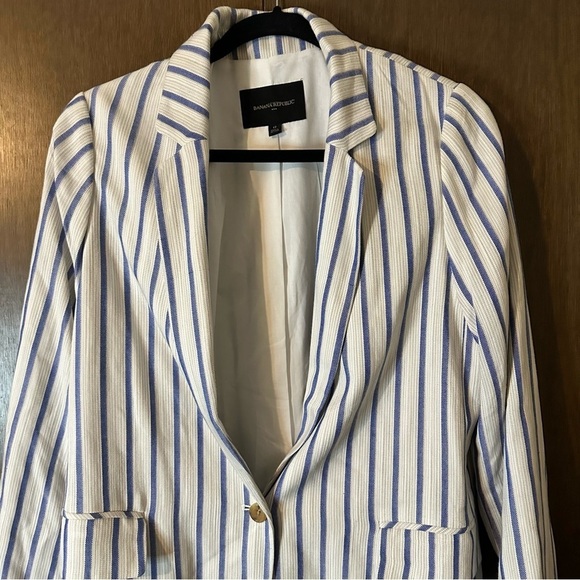 Banana Republic Blue and White Striped Blazer - Picture 3 of 12